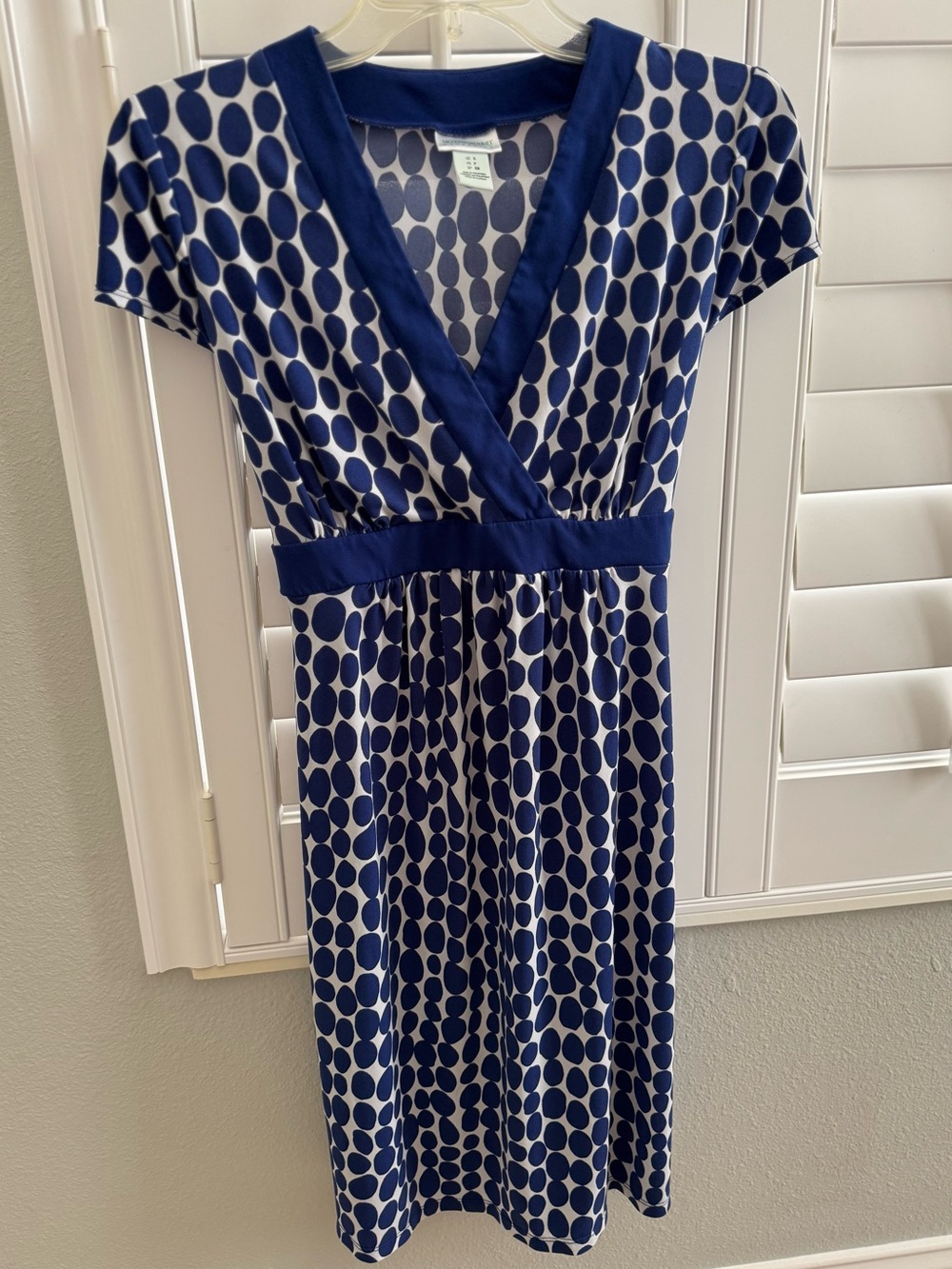 Motherhood Maternity dress white/royal blue size small knee length short sleeve